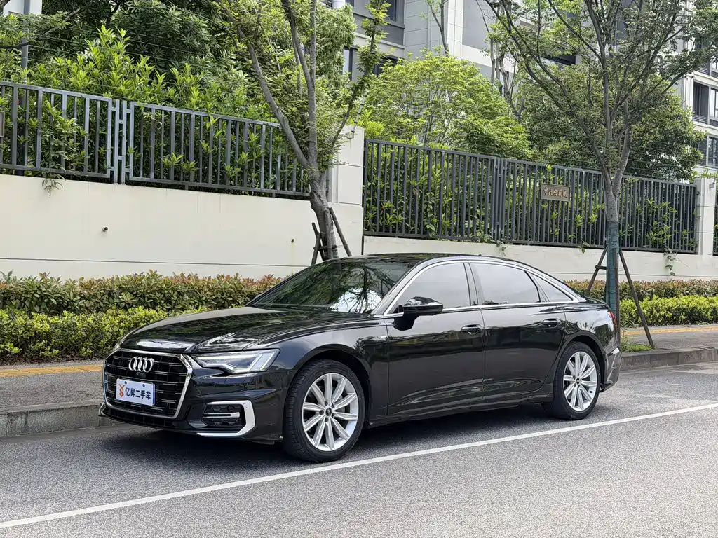 Audi A6L 2023 — фото 1