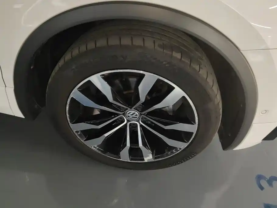 Volkswagen Tiguan L 2019