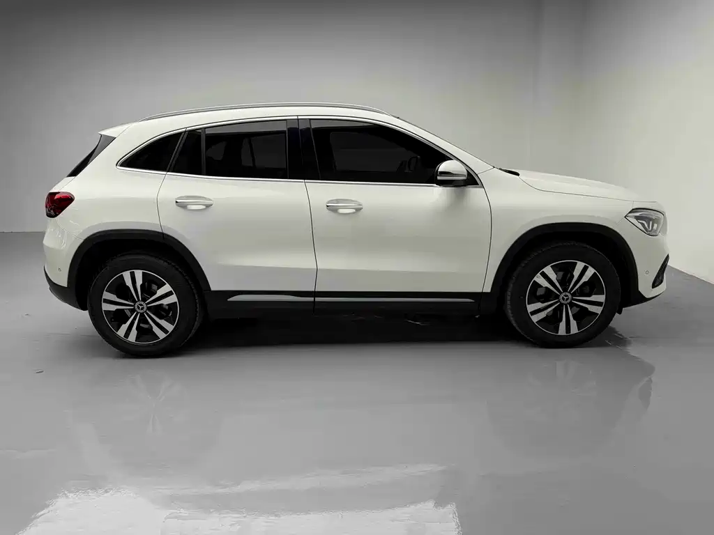 Mercedes-Benz GLA 2021 — фото 21