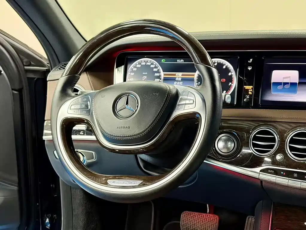 Mercedes-Benz S-Class 2015 — фото 14