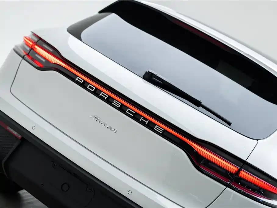 Porsche Macan 2023 — фото 6