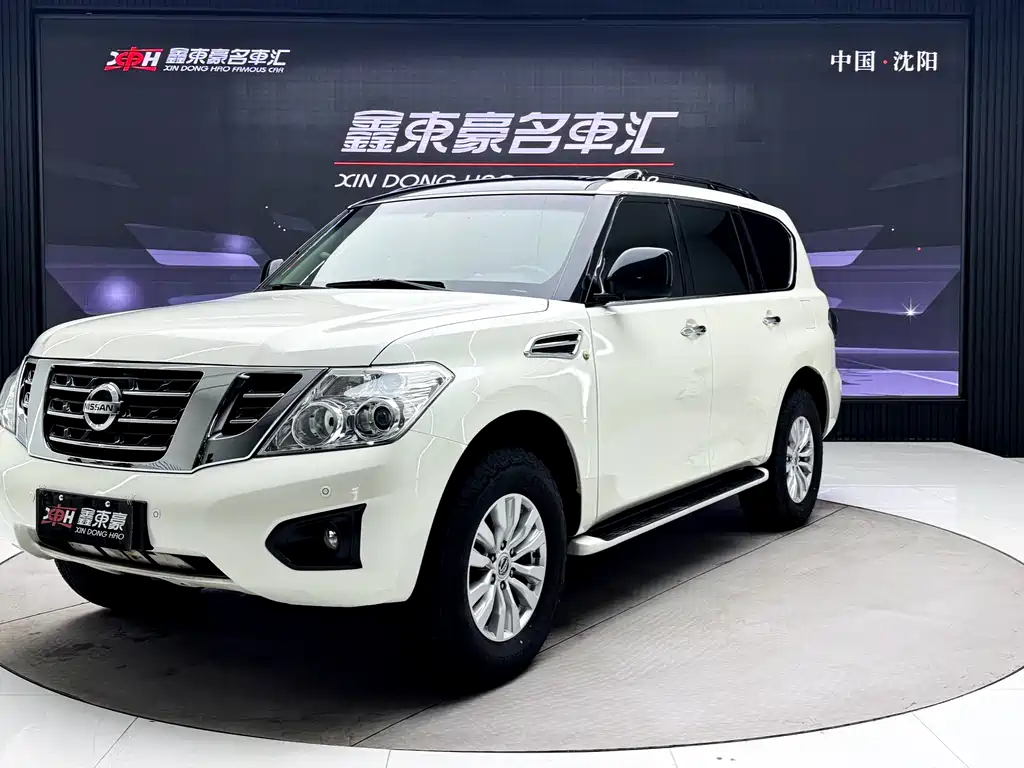 Nissan Patrol 2017 — фото 1