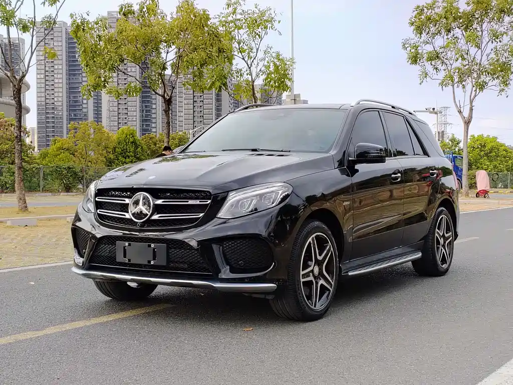 Mercedes-Benz GLE 2017 — фото 1