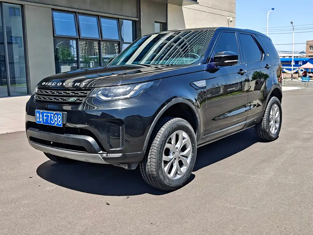 Land Rover Discovery 2019 — фото 1