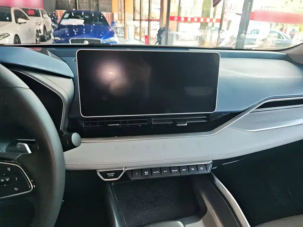 Geely Xingrui 2022 — фото 16