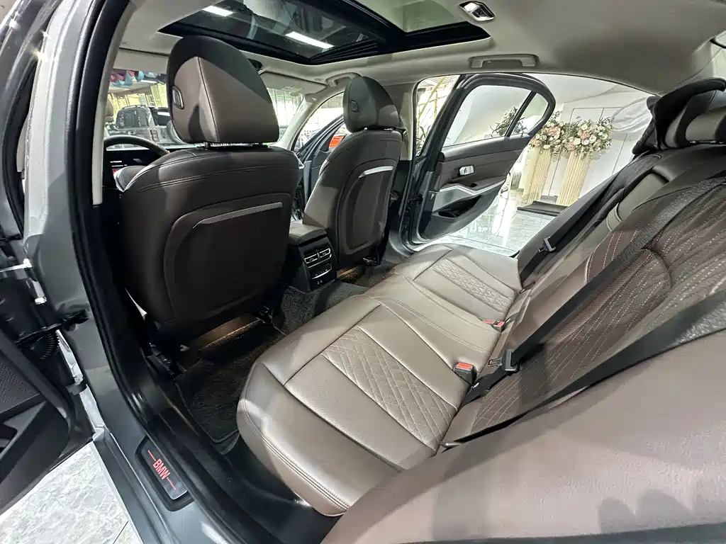 BMW i3 2022 — фото 11