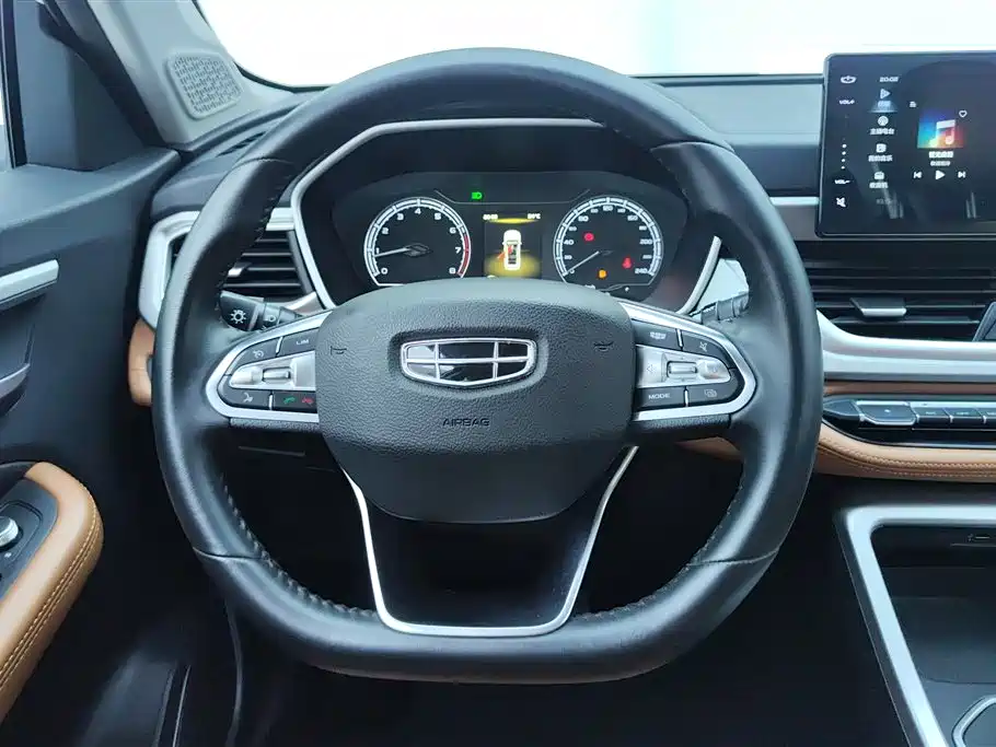 Geely Vision X6 2020 — фото 15