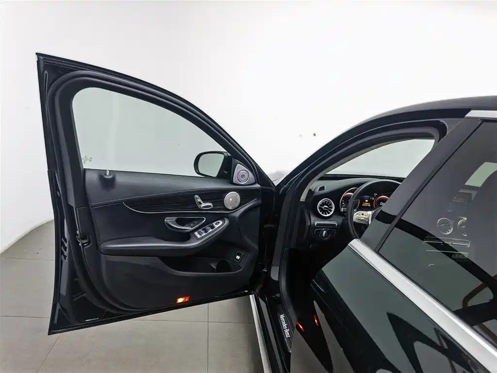 Mercedes-Benz C-Class 2022 — фото 8