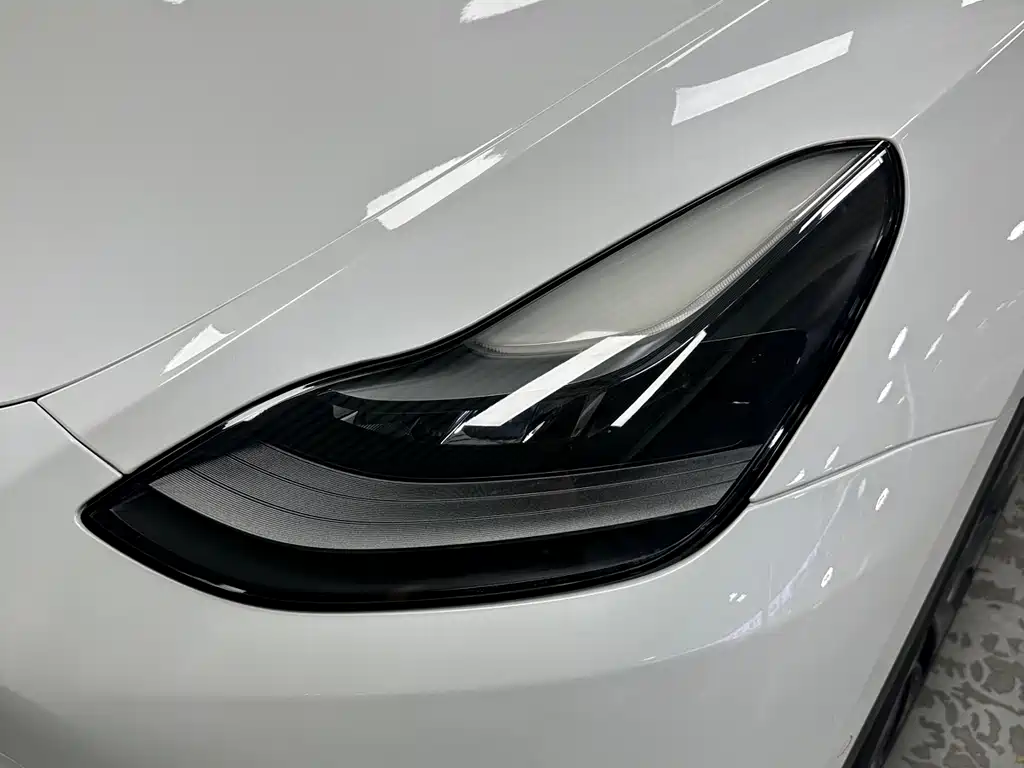 Tesla Model Y 2022 — фото 22