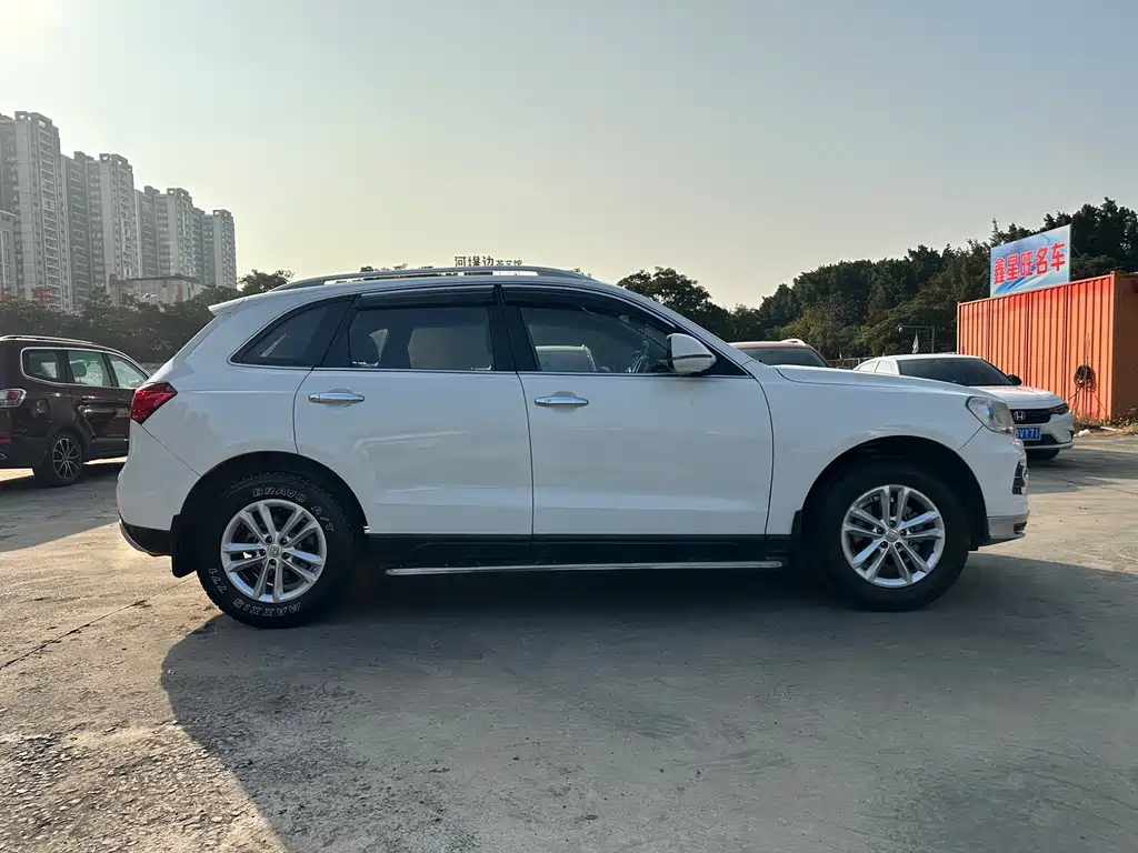 Zotye T600 2016 — фото 16