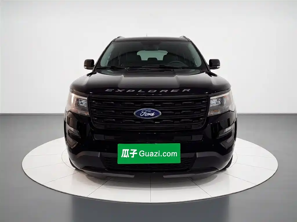 Ford Explorer 2017 — фото 24