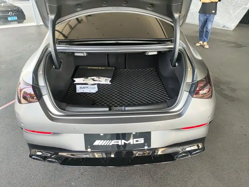 Mercedes-Benz CLA AMG 2025 — фото 5
