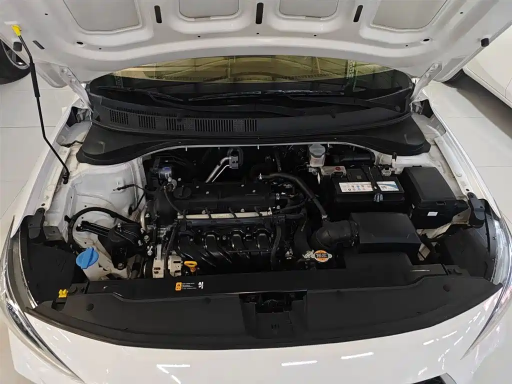 Hyundai Elantra 2020 — фото 20