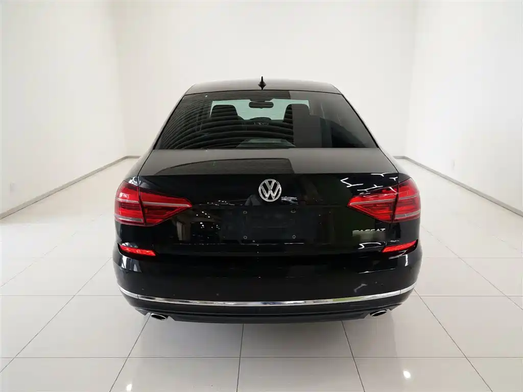 Volkswagen Passat 2017 — фото 6