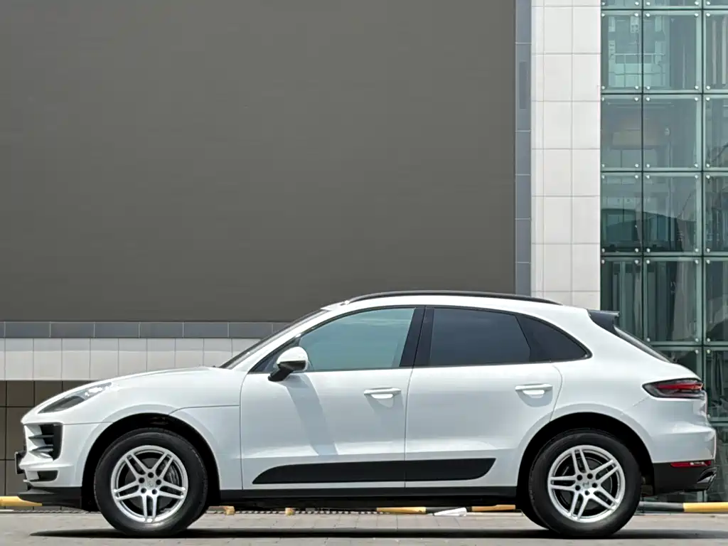 Porsche Macan 2021 — фото 6