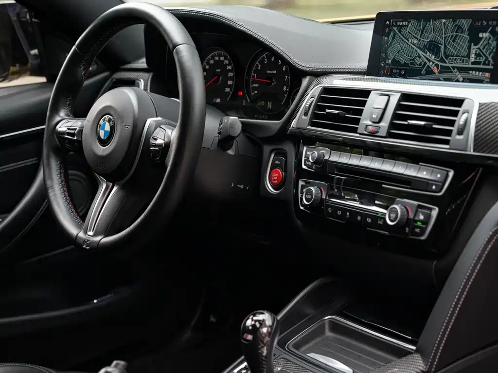 BMW M4 2019 — фото 14