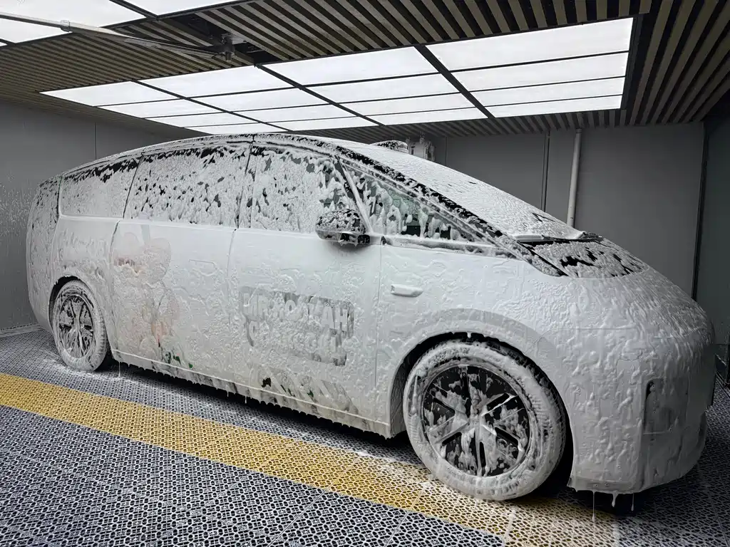 Li Auto Li MEGA 2024