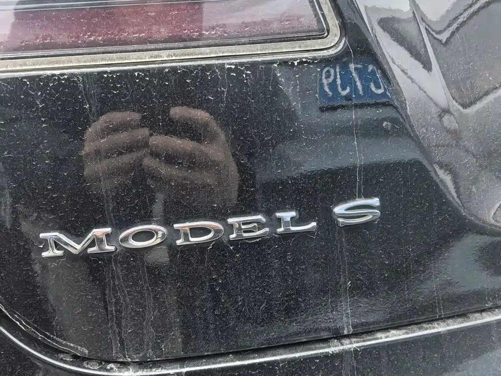 Tesla Model S 2016 — фото 6