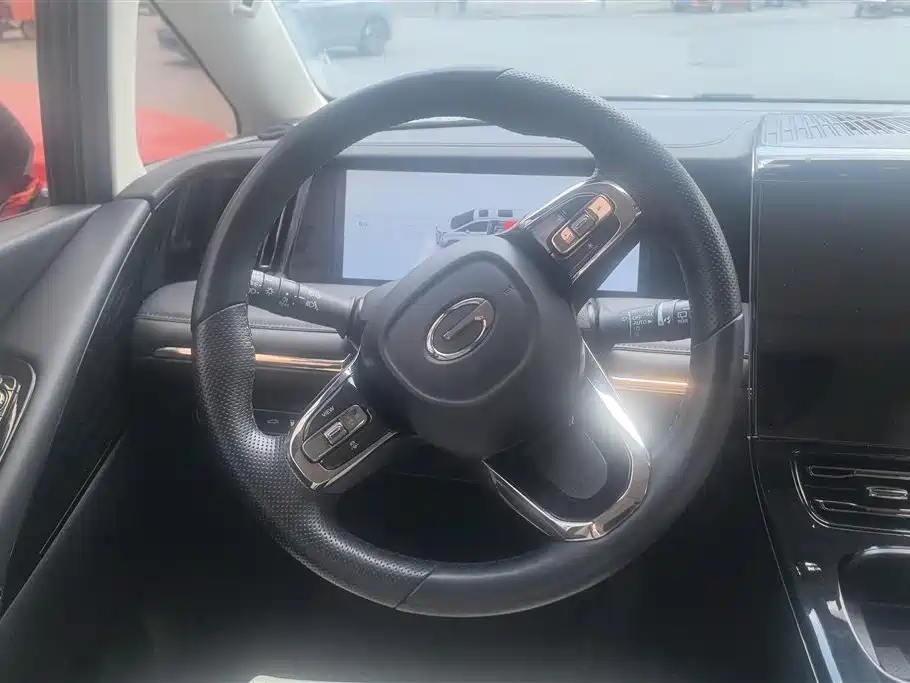 GAC Motor Trumpchi E9 2023 — фото 15