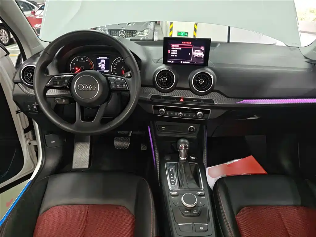 Audi Q2L 2020 — фото 10