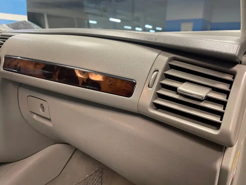 Mercedes-Benz R-Class 2010 — фото 17