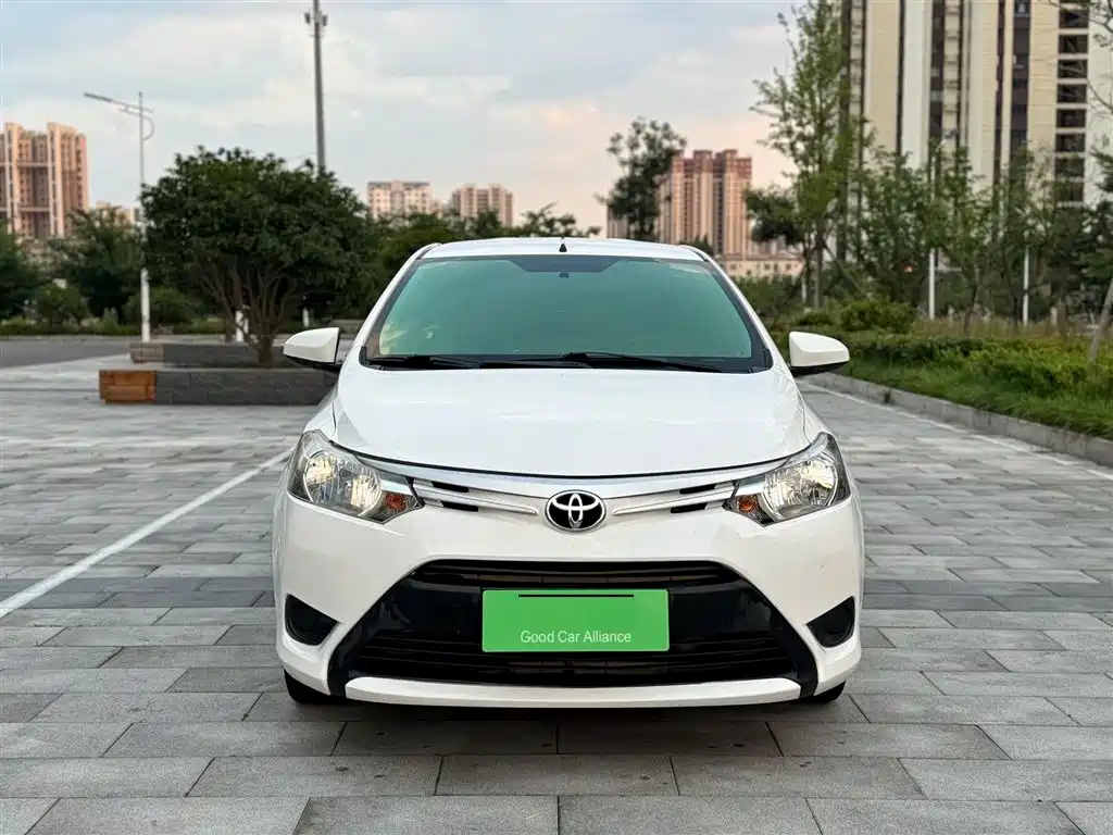 Toyota Vios 2015 — фото 2