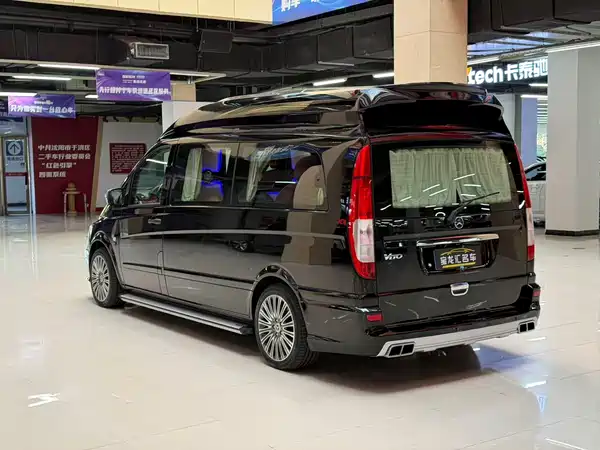 Mercedes-Benz Vito 2013