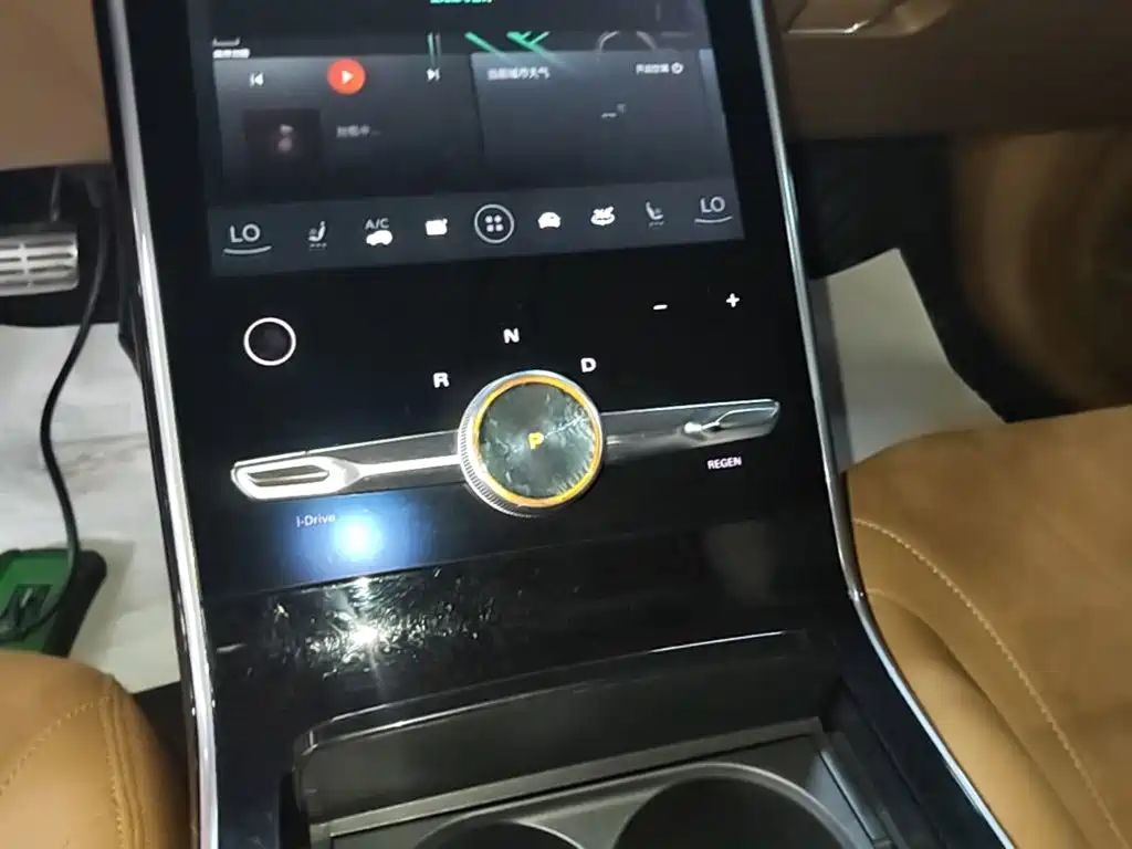 Roewe MARVEL X 2018 — фото 10