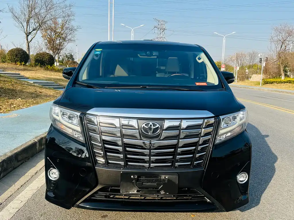 Toyota Alphard 2017 — фото 2
