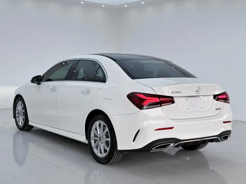Mercedes-Benz A-Class 2021 — фото 9