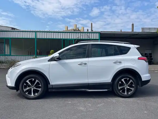 Toyota RAV4 2016