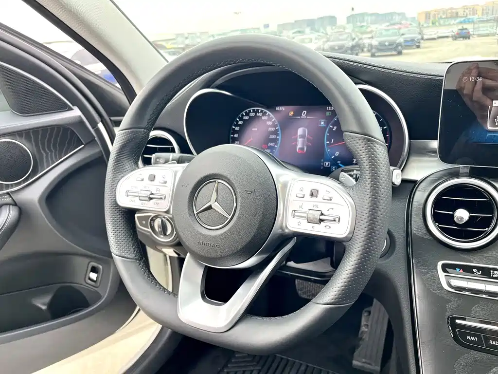Mercedes-Benz C-Class 2020 — фото 11