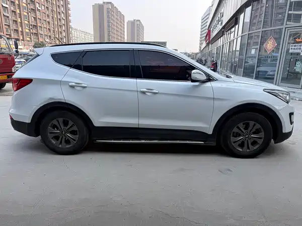 Hyundai Santa Fe 2013