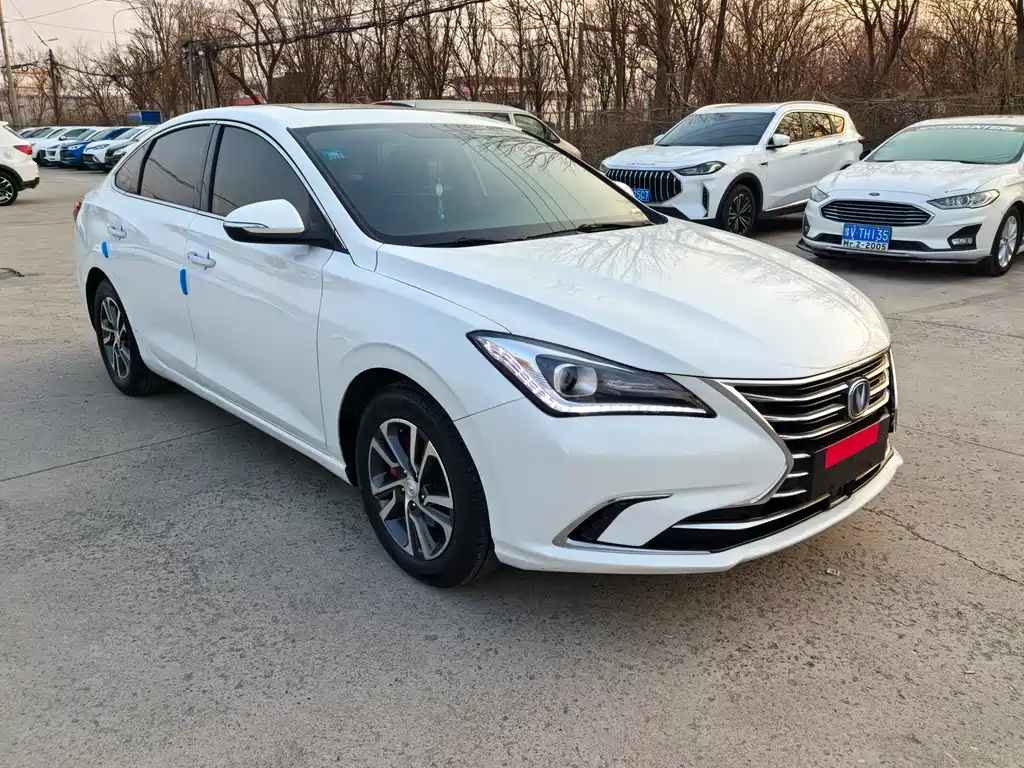 Changan Eado 2018 — фото 3