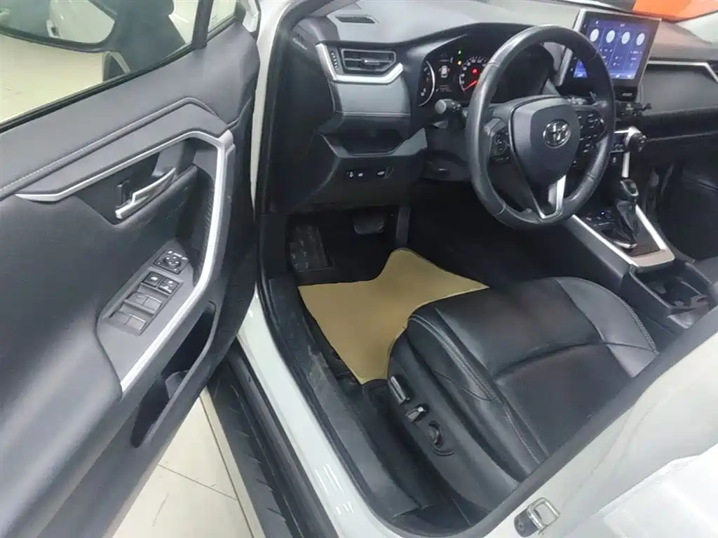 Toyota Wildlander 2020 — фото 16