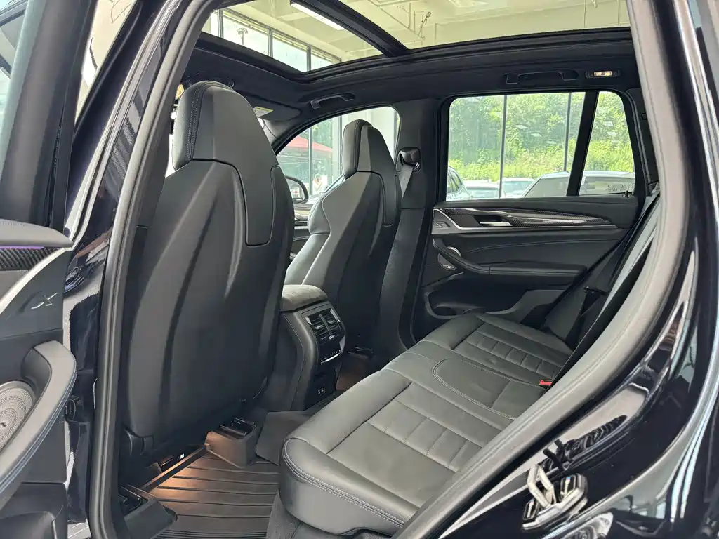 BMW X3 M40i 2023 — фото 12