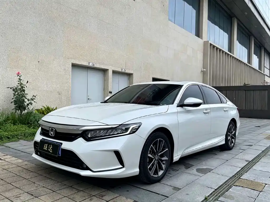 Honda Inspire 2023 — фото 1