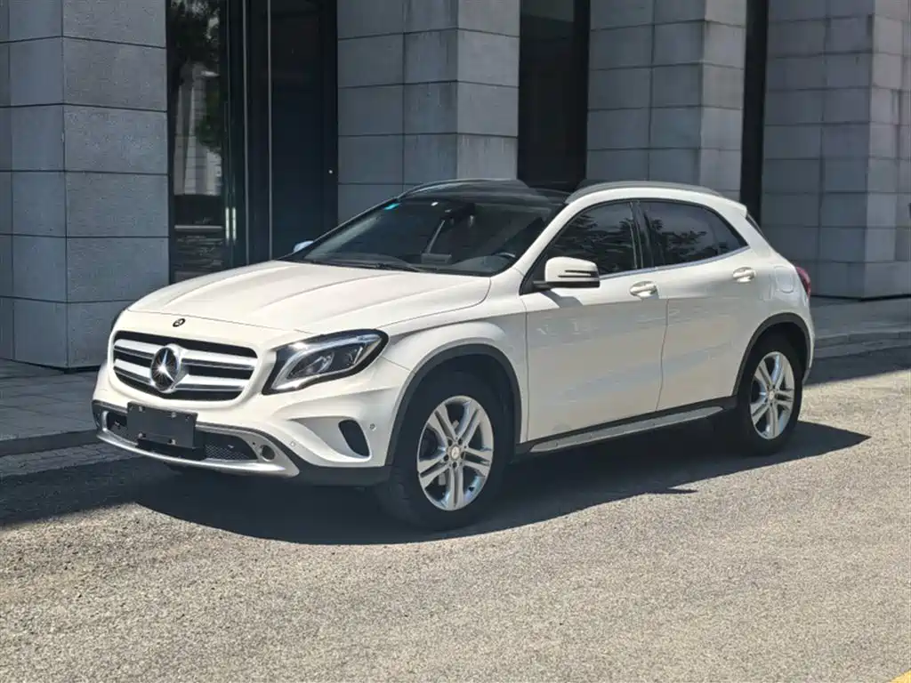 Mercedes-Benz GLA 2016 — фото 1