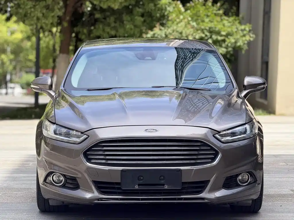Ford Mondeo 2014 — фото 2