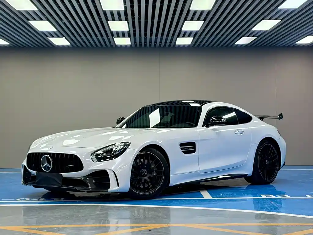 Mercedes-Benz AMG GT 2018 — фото 1
