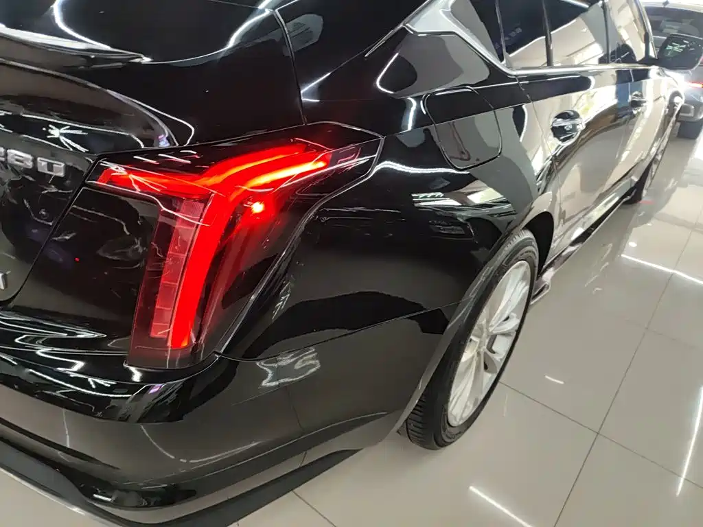 Cadillac CT5 2022 — фото 24