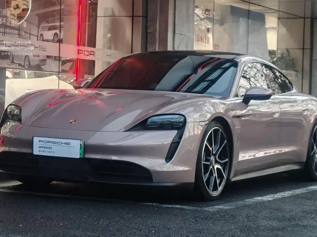 Porsche Taycan 2024