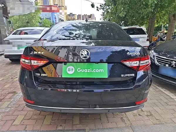 Skoda Superb 2016
