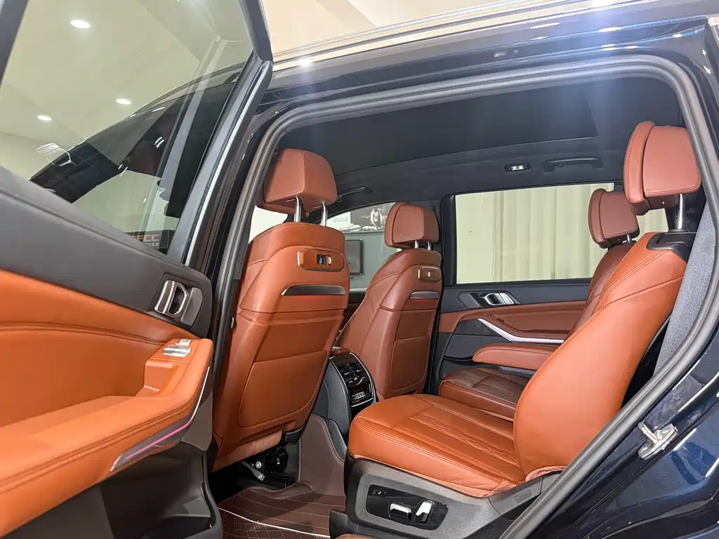BMW X7 2022 — фото 14