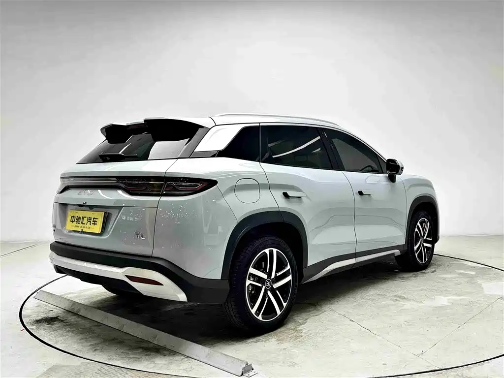 BYD L DM-i 2025 — фото 17