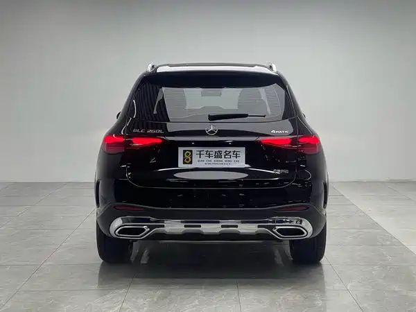 Mercedes-Benz GLC 2025