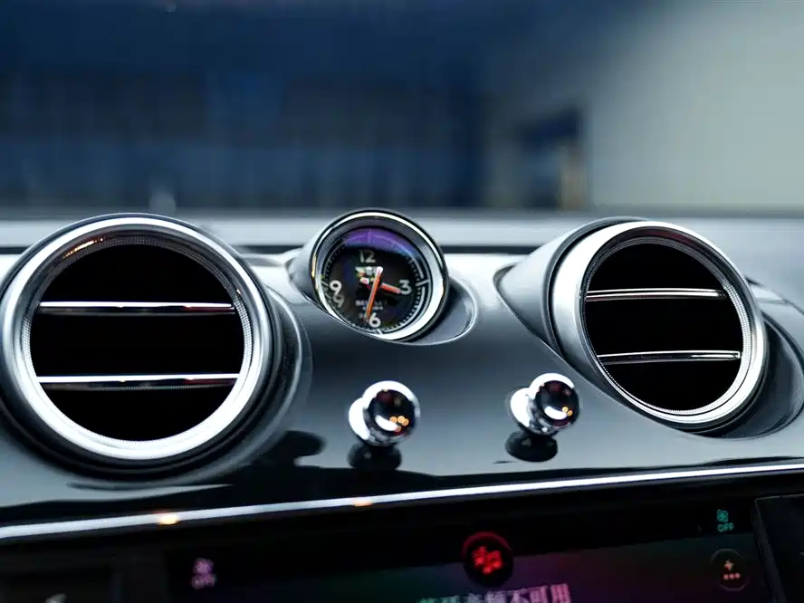 Bentley Bentayga 2016 — фото 10