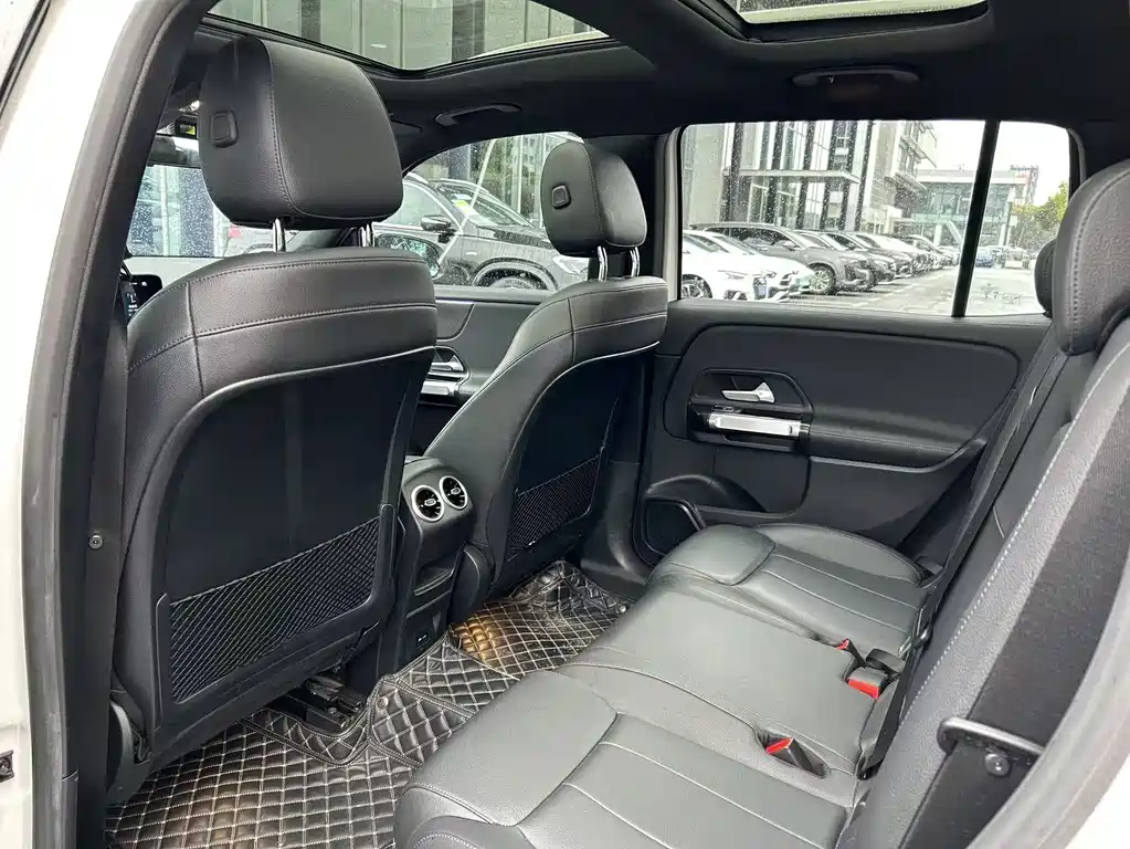 Mercedes-Benz GLB 2021 — фото 12