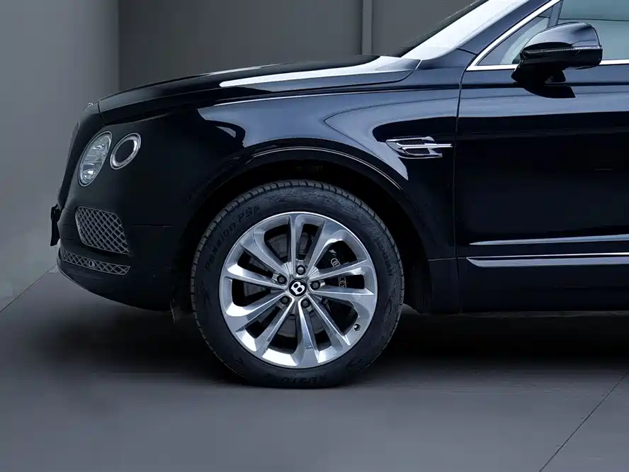 Bentley Bentayga 2016 — фото 5
