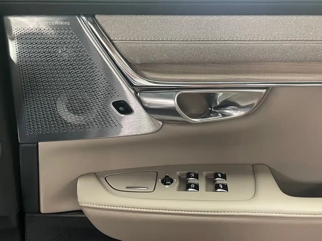 Volvo S90 PHEV 2025 — фото 15
